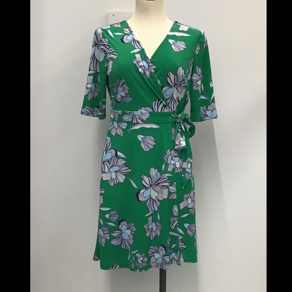 Vince Camuto green dress SIZE 8